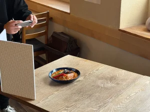 ユビレジ様オウンドメディアのコラム「ユビはっく」で執筆 スマホで美味しそうに料理撮影シリーズ